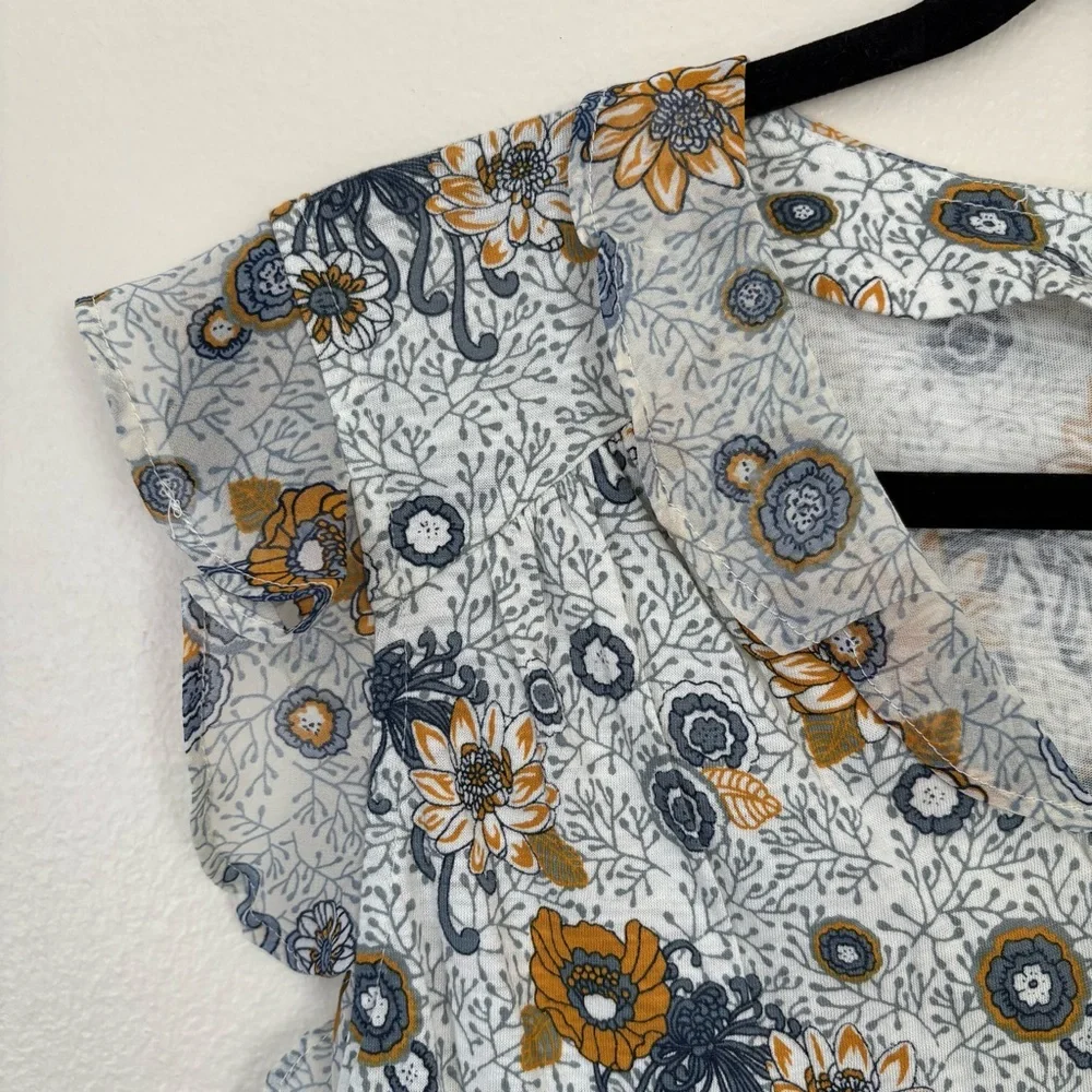 NWT Lucky Brand Blue Floral Blouse Size Small - Picture 3 of 12